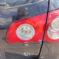Fanale posteriore baule dx Volkswagen Passat anno 