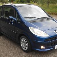 Peugeot 1007(PORTE ELETTRICHE)1.4hdi,50kw,68cv