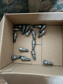 Bulloni ruota Citroen e peugeot