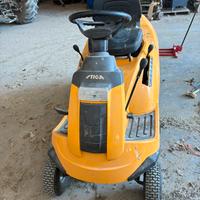 Trattore tagliaerba stiga