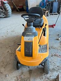 Trattore tagliaerba stiga