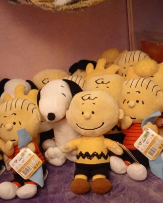 sei peluche Peanuts Snoopy 