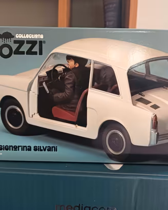 Modellino di Fantozzi con la signorina Silvani 