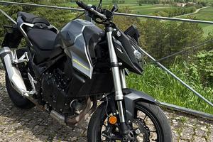 Honda Hornet 750 - 2025