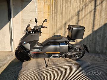 Scooter BMW CE 04