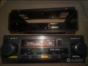 Stereo autoradio d'epoca originale della Roadstar