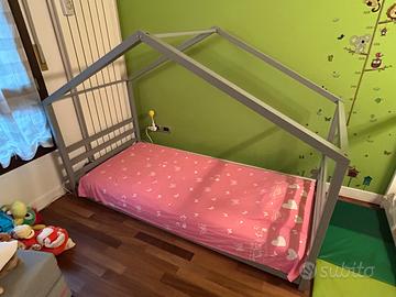 Letto cameretta bambini stile Montessori