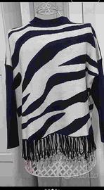 Maglia over bianca/nera con frange nuova