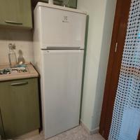 frigo con freezer Whirlpool 