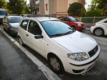 FIAT Punto 2ª serie - 2004