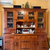 Mobile salone in legno massello