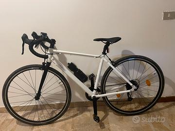 Bicicletta TRIBAN RC 120 GRAVEL (Come nuova).