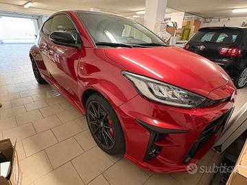 Toyota Yaris 1.6 4wd Turbo 261 cv 15.000 cv