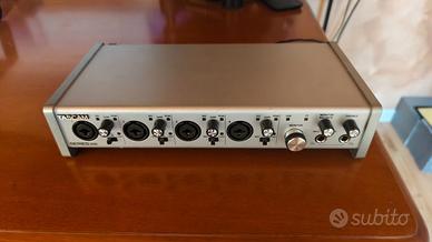Scheda audio Tascam Series 208i