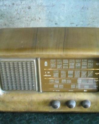 Radio antica MAGNADYNE mod. S28 del 1949