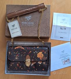 Borsa firmata Piero Guidi mai usata
