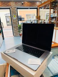 MacBook pro 16 2023 16GB RAM 512GB SSD M2 pro