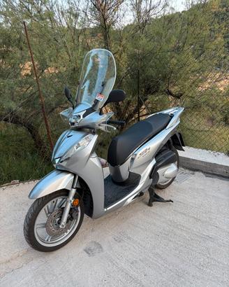 Honda sh 300