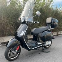 Vespa Gts 300