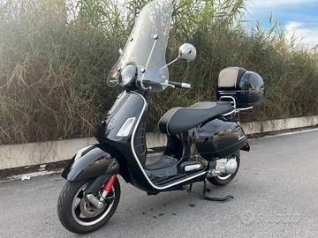 Vespa Gts 300