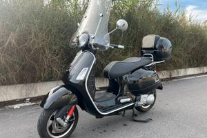 Vespa Gts 300