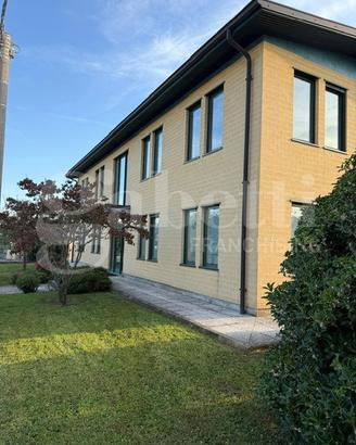 Capannone Industriale Gaglianico