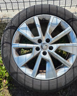 4 Cerchi Originali Škoda con Gomme Estive