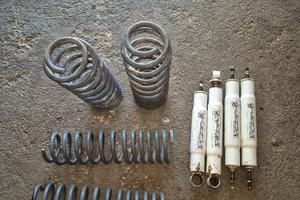 Assetto +10 cm HM4x4  per Toyota LJ70