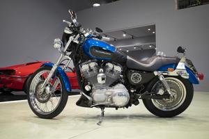 HARLEY-DAVIDSON Sportster 883 XL