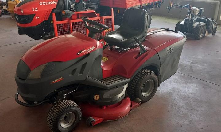 Trattorino rasaerba Castelgarden XX 220 HD