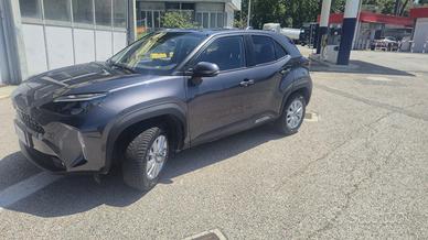 TOYOTA YARIS CROSS 