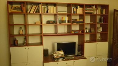 Mobile sala marca T70 in  legno 320x227 a Cremona