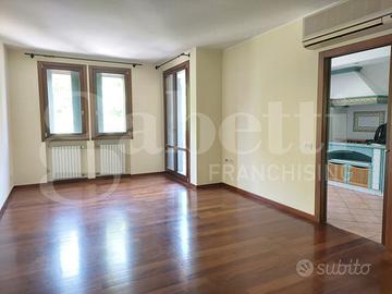 Appartamento Treviso [Cod. rif 3324809ARG]