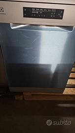 ELECTROLUX mod ESM48400SX