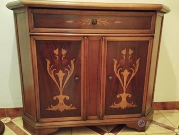 Mobile ingresso in legno