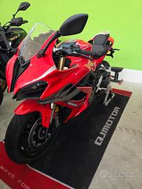 SRK 800 RR