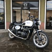 Triumph Bonneville - 2010