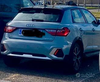 Audi A1 citycarver 30 TFSI S tronic Admired