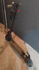 Monopattino elettrico Xiaomi con accessori