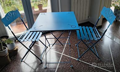 Tavolo da esterno/interno con sedie