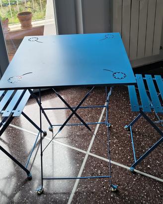 Tavolo da esterno/interno con sedie