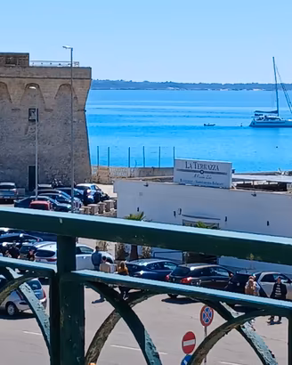 Casa vacanza "LA TERRAZZA SUL MARE DI GALLIPOLI "