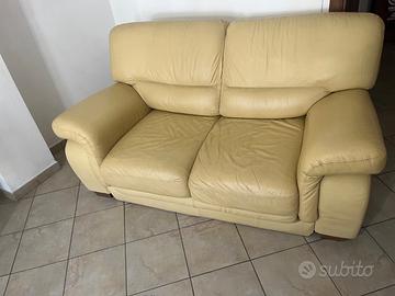 Divano in pelle