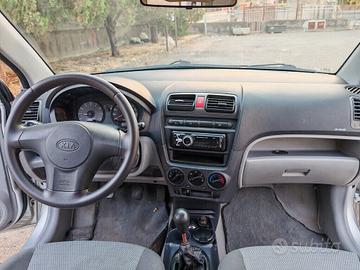 Kia Picanto 1.1 con 114.000km Trattabile