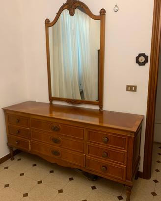 Mobili il legno massello 