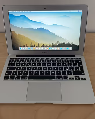 Macbook air Apple 11” i7 8gb Ram 500 gb SD