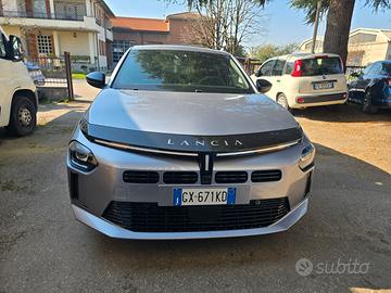 Lancia Ypsilon Hybrid e-DCT LX rate da 99,00