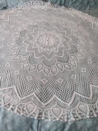 Tovaglia all'uncinetto 