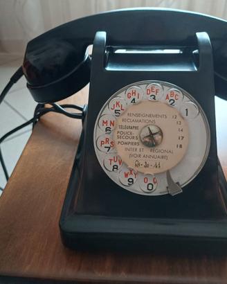 vecchio telefono vintage