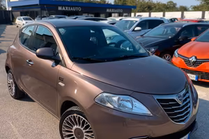 Lancia Ypsilon 1.2 69 CV 5 porte GPL Ecochic Elle
